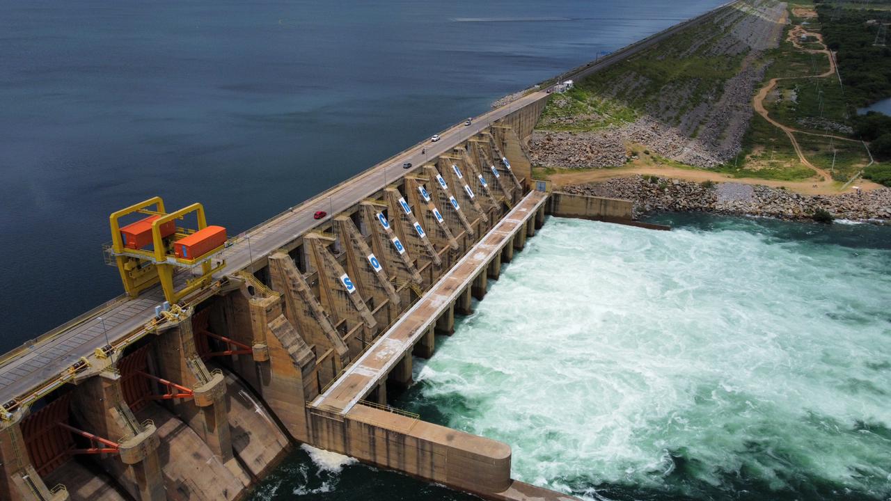 Volume de água aumenta e Barragem de Sobradinho começa a liberar água pelos extravasores - Agência NE9