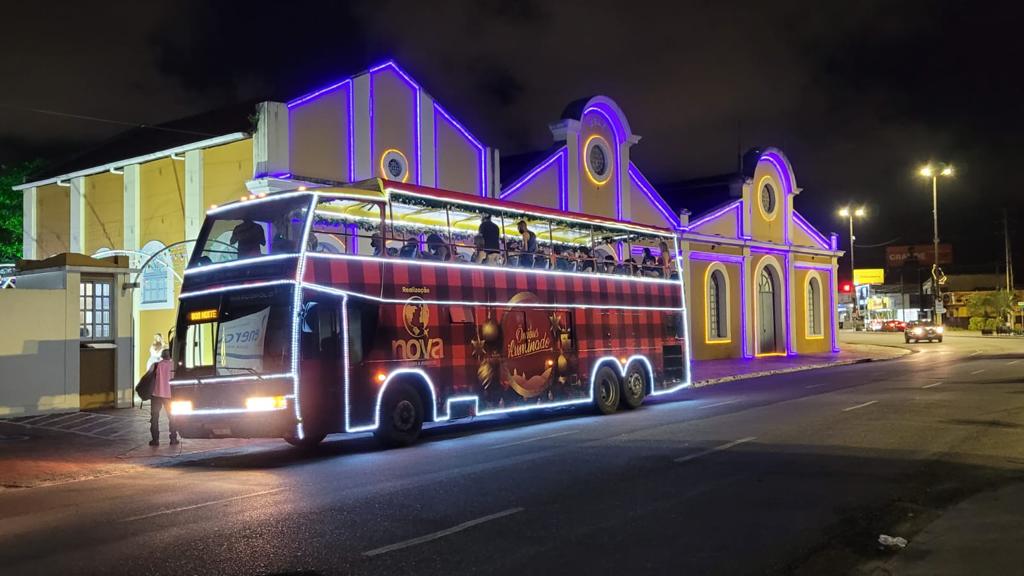 Natal de Campina Grande: Ônibus Iluminado proporciona um passeio totalmente  inovador - Agência NE9