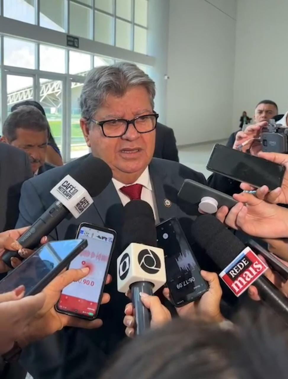 João Azevêdo é governador da Paraíba e ex-presidente do Consórcio Nordeste