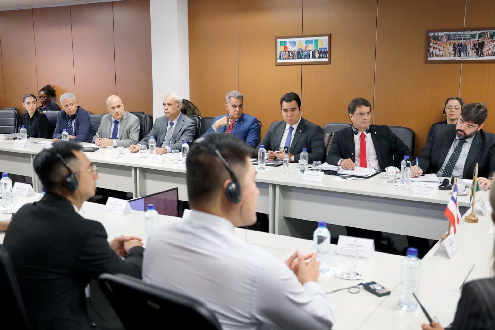 Reunião governo da Bahia em empresa chinesa